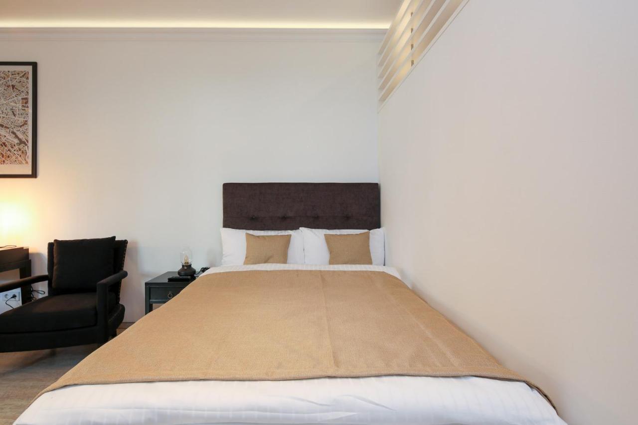 4 Personen Altbau Nahe Kurfuerstendamm - Macbeth Berlín Exteriér fotografie